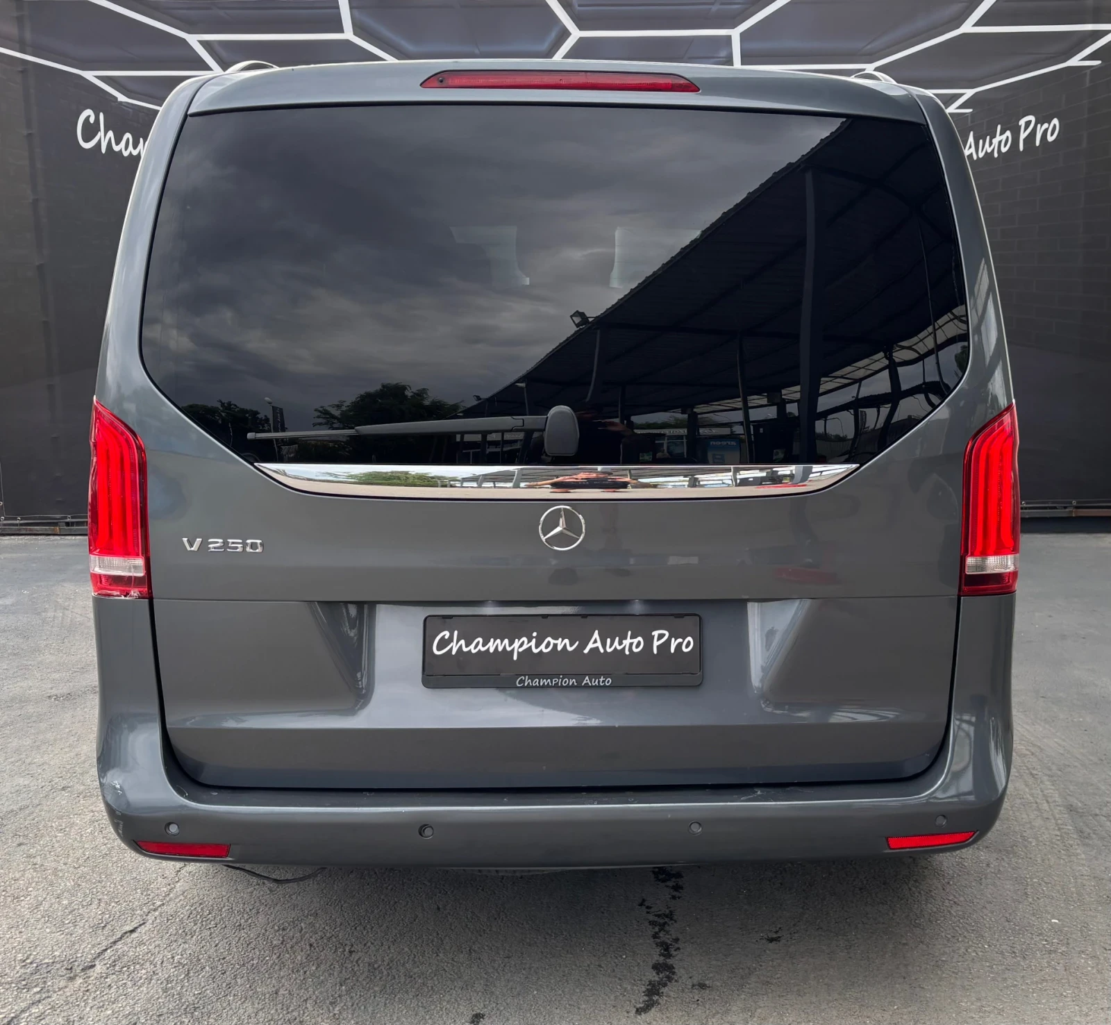 Mercedes-Benz V 250 8 местен  - изображение 4