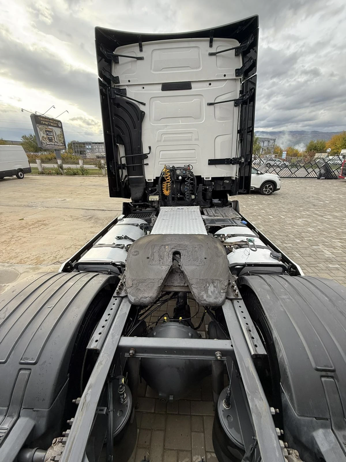 Renault T 520 Racing Edition - изображение 9