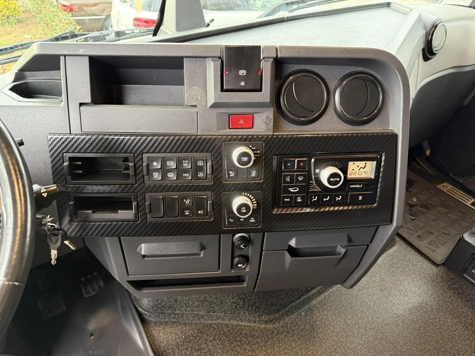 Renault T 520 Racing Edition | Mobile.bg   11