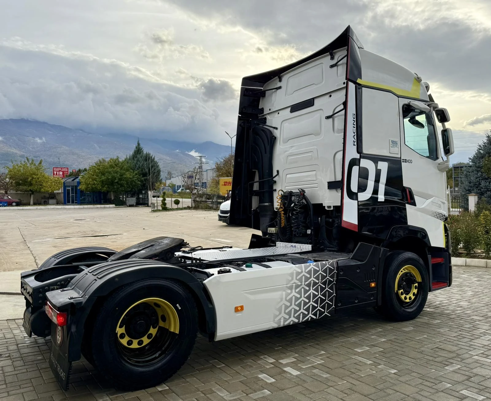 Renault T 520 Racing Edition - изображение 7