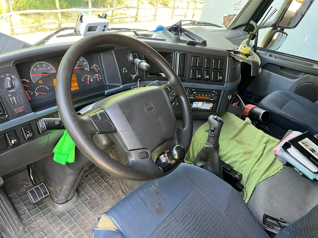 Volvo Fm 440 Мултилифт с кран Epsilon Ретардер, снимка 9 - Камиони - 54700444