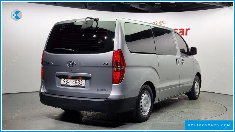 Кемпер Други HYUNDAI GRAND STAREX CAMPING CAR, снимка 2 - Каравани и кемпери - 48701071