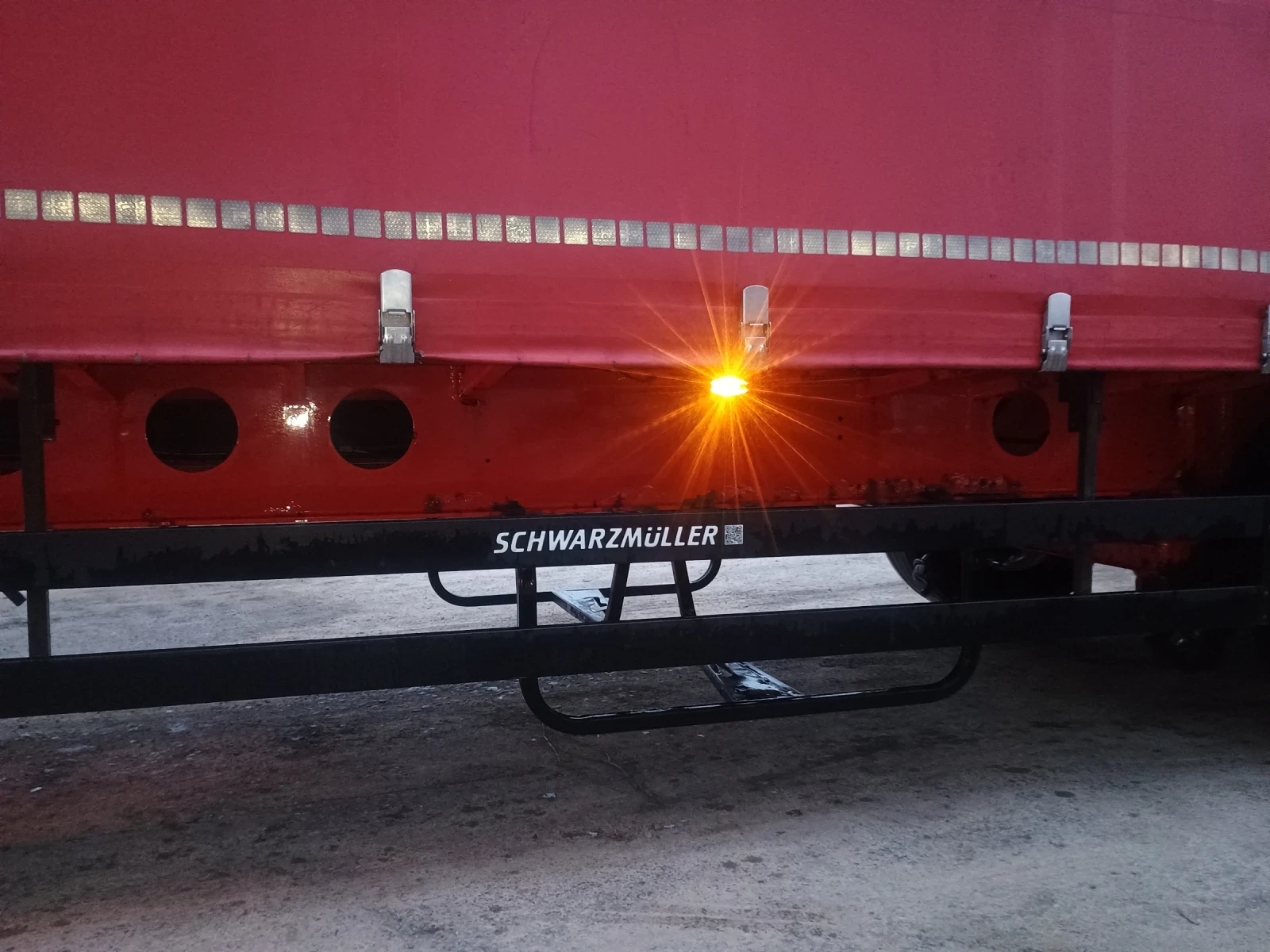 ����������� Schwarzmuller SPA 3E ����� | Mobile.bg � ����������� 12