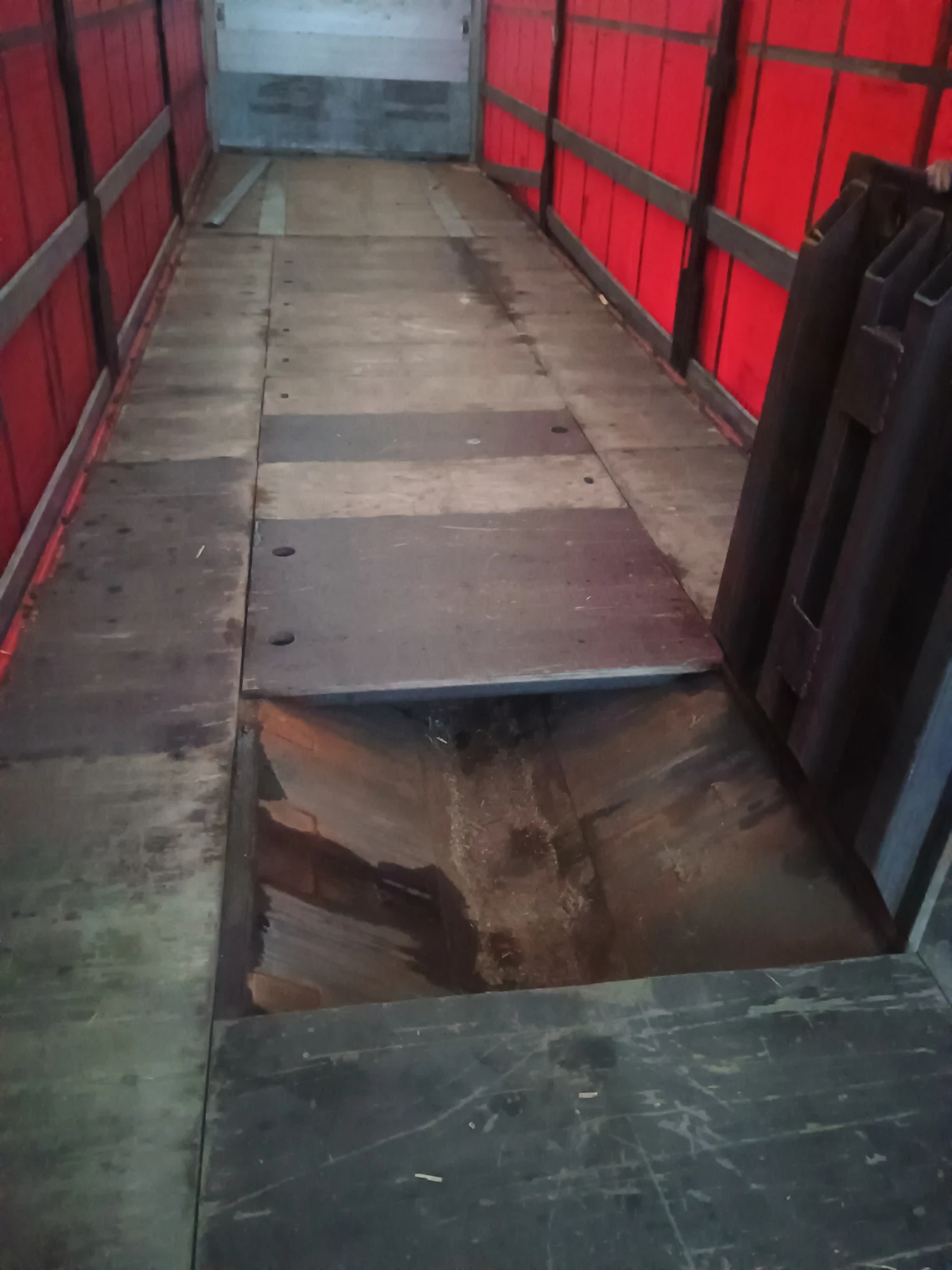 ����������� Schwarzmuller SPA 3E ����� | Mobile.bg � ����������� 7