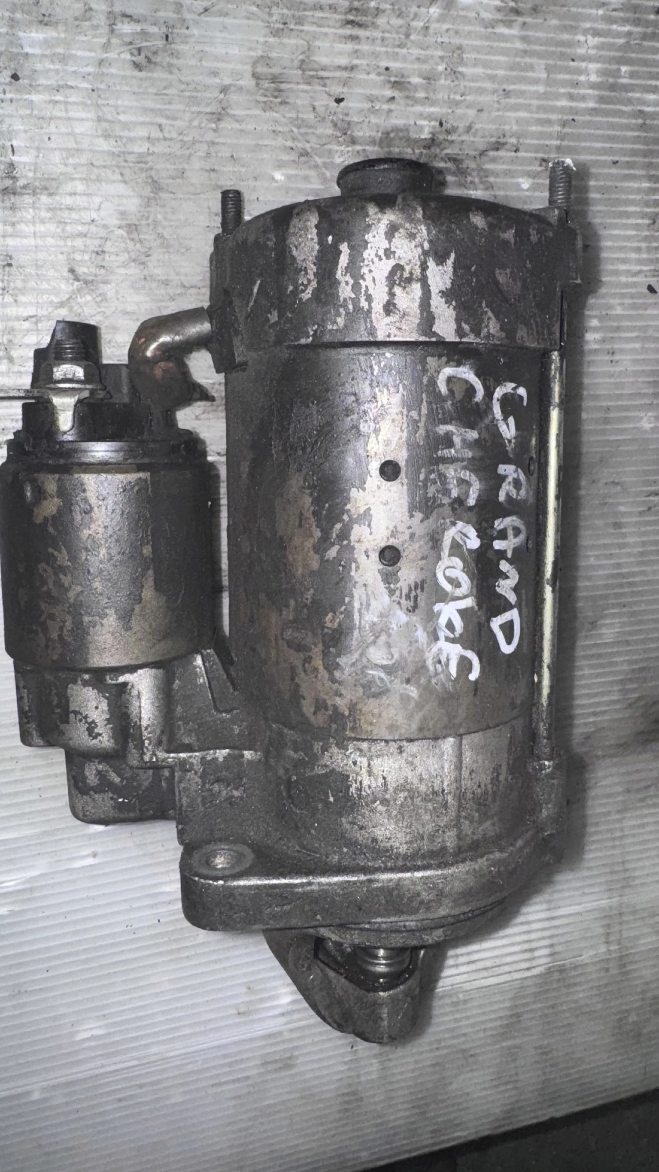   Jeep Grand Cherokee -  0 001 223 004 / 56041563AA | Mobile.bg   1