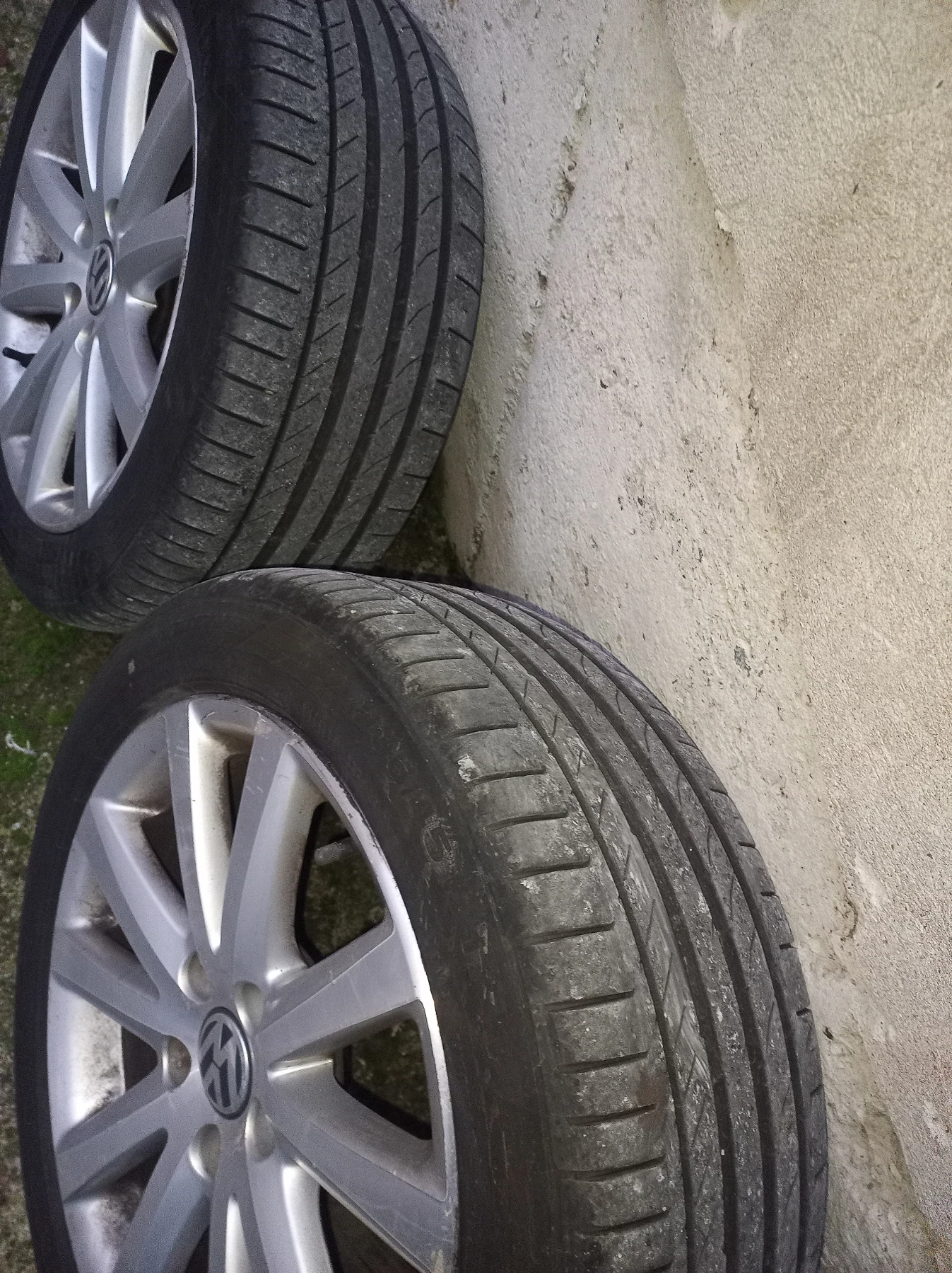    235/45R17  VW Passat | Mobile.bg   4