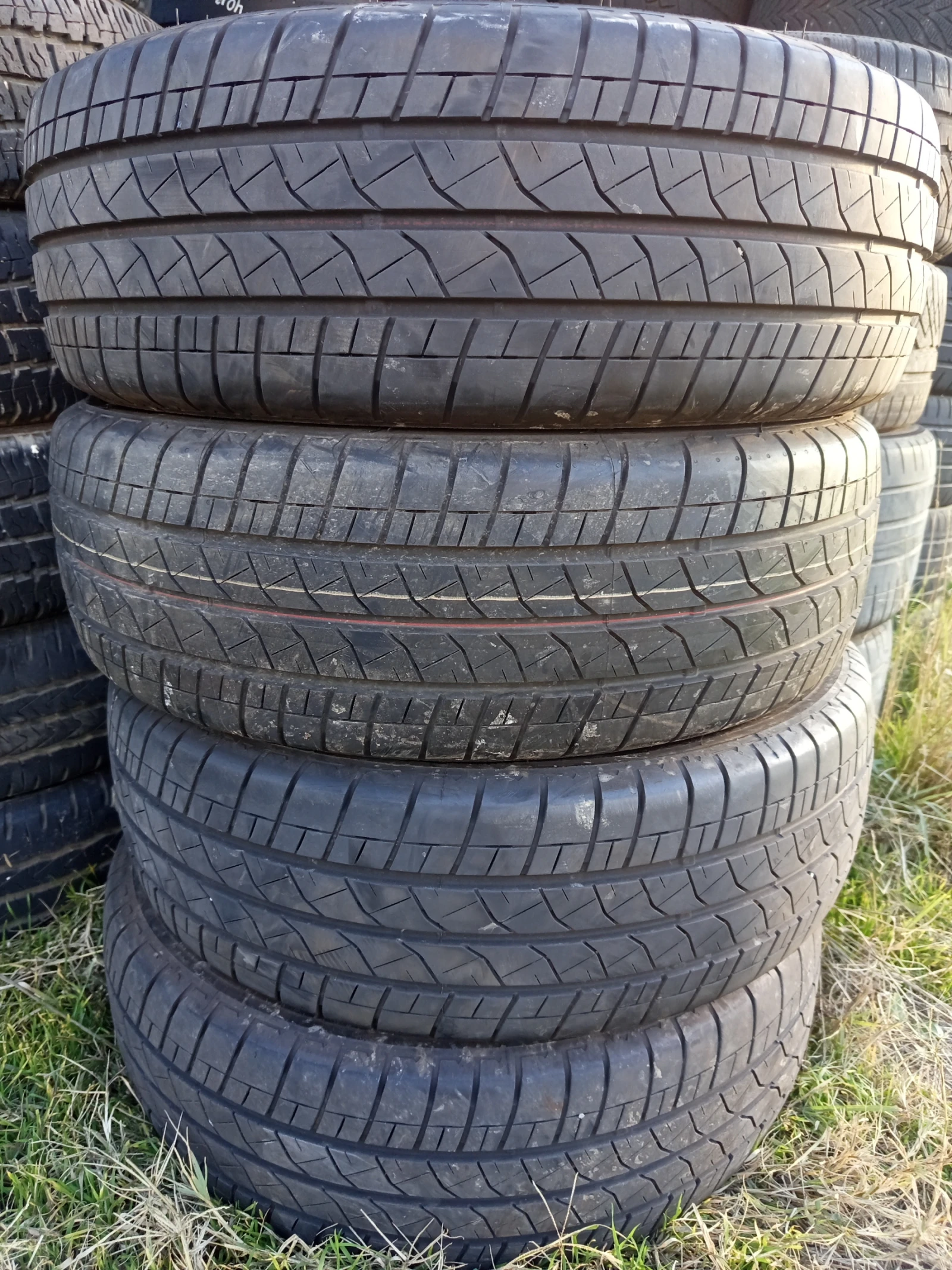 ���� 215/65R16 | Mobile.bg � ����������� 1