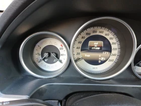 Mercedes-Benz E 200 2.2, снимка 8
