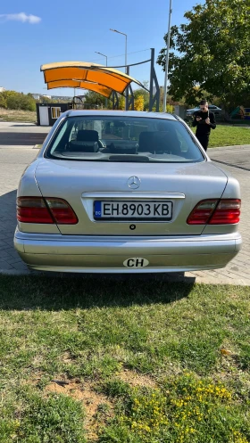 Обява за продажба на Mercedes-Benz E 220 Mercedes Benz 220 CDI ~3 060 EUR - изображение 5 | Auto.bg Обява за продажба на Mercedes-Benz E 220 Mercedes Benz 220 CDI ~3 060 EUR - изображение 5