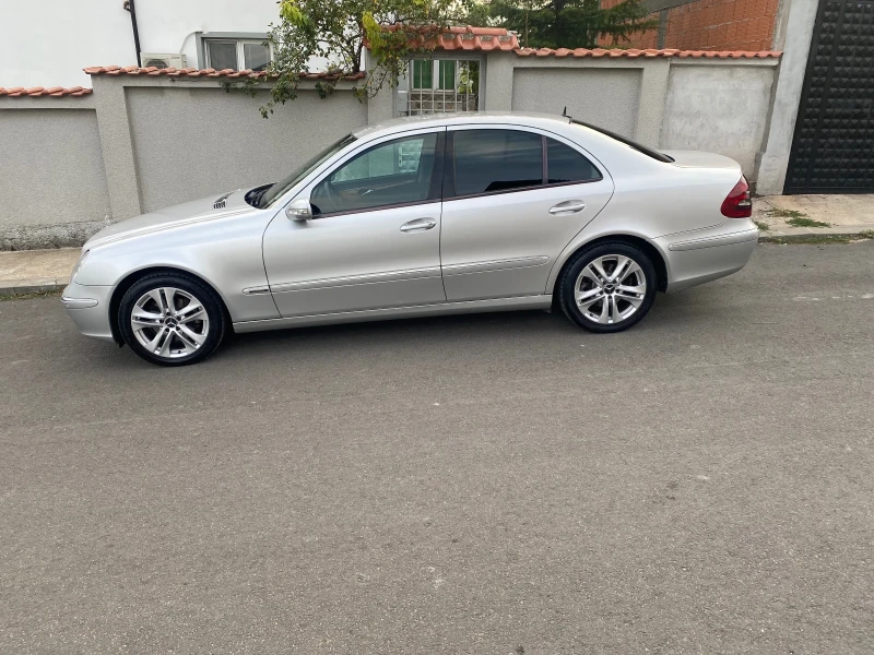 Mercedes-Benz E 220 220CDI, снимка 2 - Автомобили и джипове - 47425480