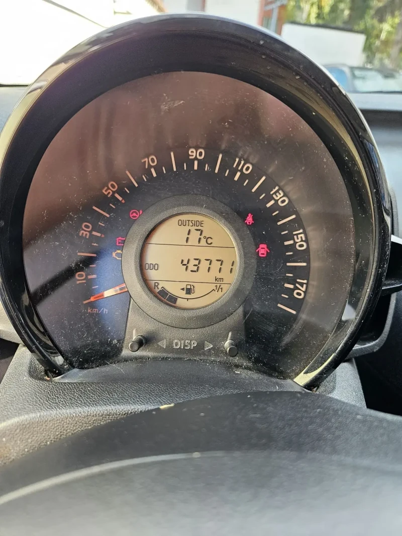 Toyota Aygo 1.0 43770km, снимка 10 - Автомобили и джипове - 47577830