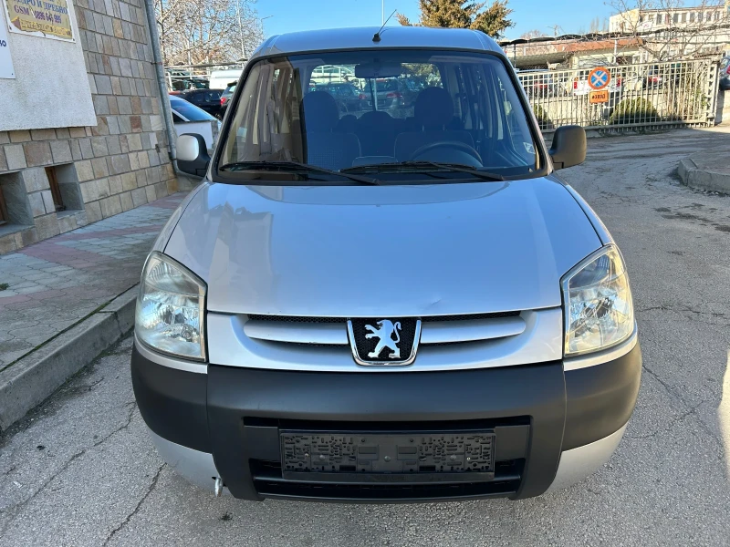 Peugeot Partner 1.4i КЛИМАТИК, снимка 2 - Автомобили и джипове - 48852222