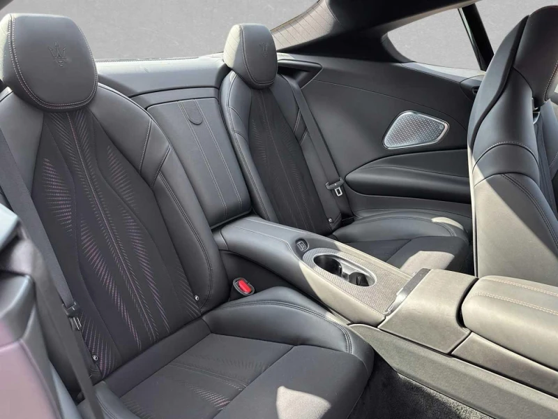 Maserati GranTurismo HEAD UP NAVI 360 CAMERA , снимка 9 - Автомобили и джипове - 51508586