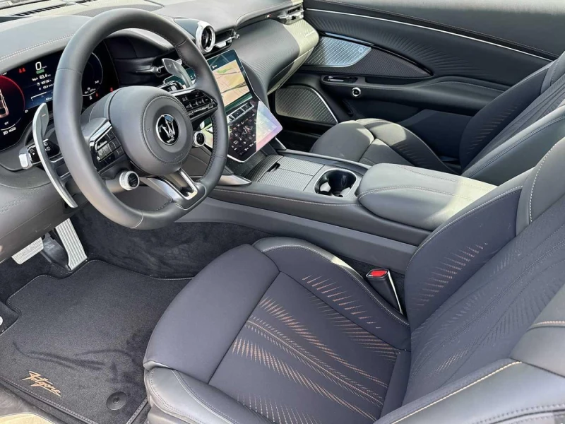 Maserati GranTurismo HEAD UP NAVI 360 CAMERA , снимка 6 - Автомобили и джипове - 51508586