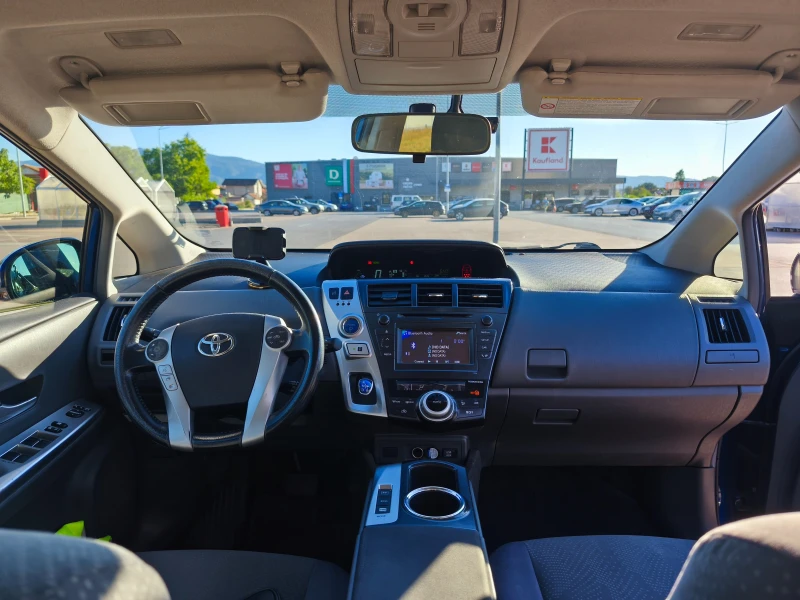 Toyota Prius + , снимка 11 - Автомобили и джипове - 51790463