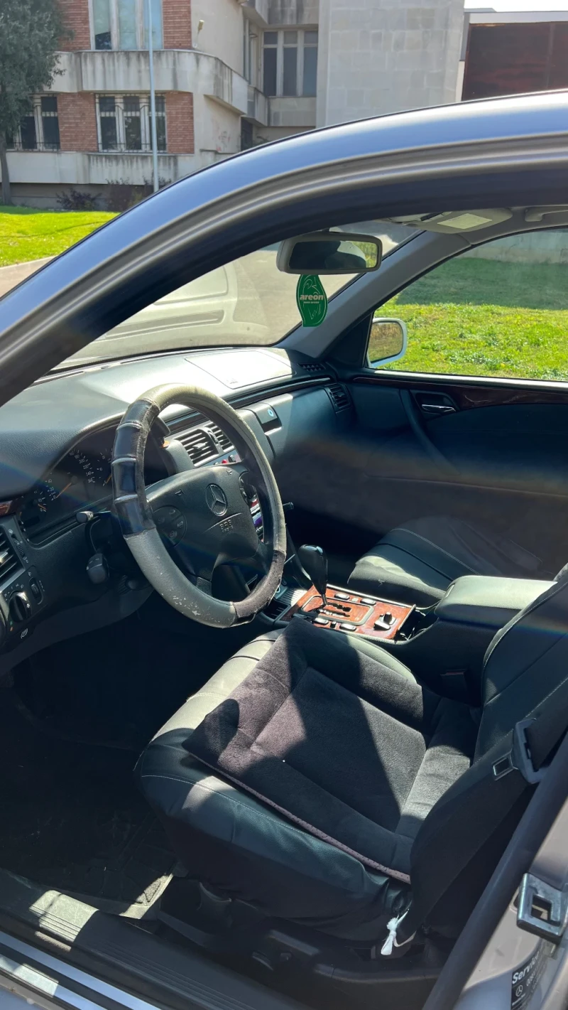 Mercedes-Benz E 220 Mercedes Benz 220 CDI, снимка 9 - Автомобили и джипове - 52065186