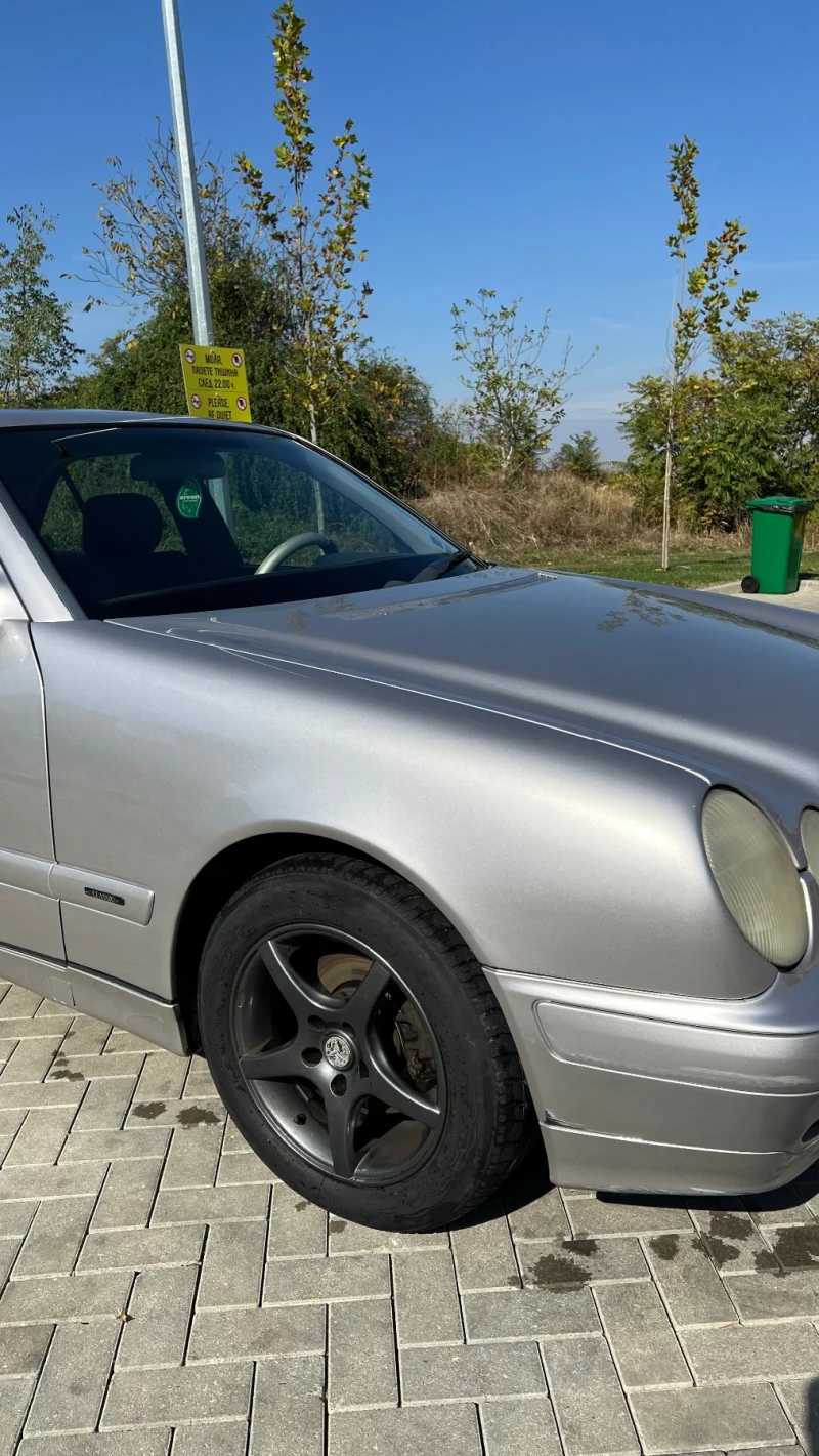 Mercedes-Benz E 220 Mercedes Benz 220 CDI, снимка 2 - Автомобили и джипове - 52065186
