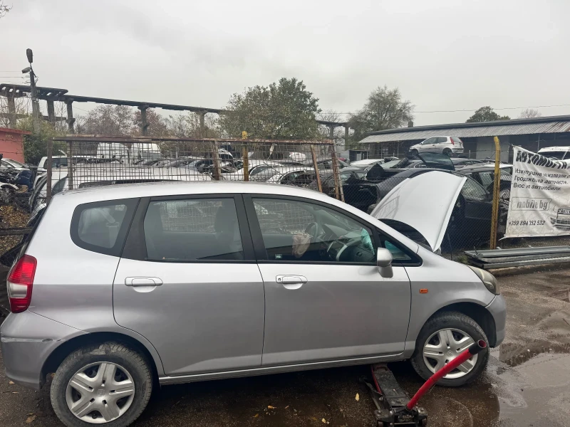 Honda Jazz, снимка 2 - Автомобили и джипове - 52333644