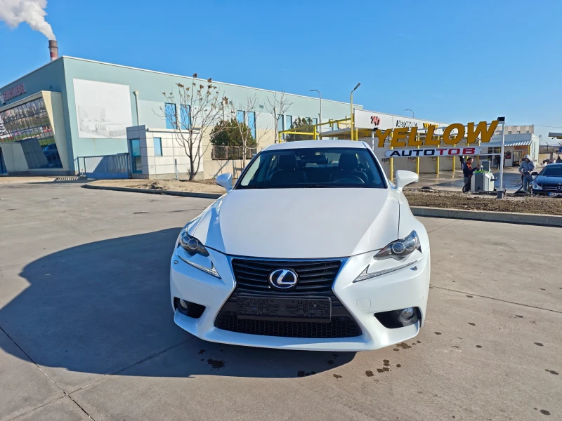 Lexus IS 300 IS300H, снимка 2 - Автомобили и джипове - 52736229