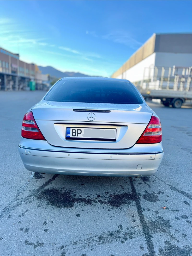 Mercedes-Benz E 280, снимка 2 - Автомобили и джипове - 53261858