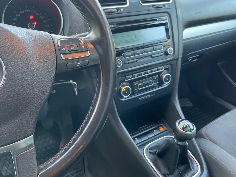 VW Golf, снимка 2 - Автомобили и джипове - 53416409