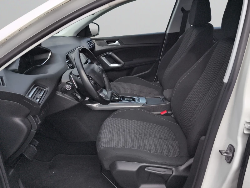 Peugeot 308 ACTIVE PACK 1, 5 BlueHDi 130 EAT8 // 2104R09, снимка 11 - Автомобили и джипове - 53536665