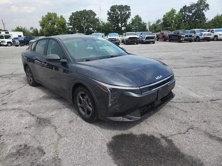 Kia K4 2.0l Lxs, снимка 13 - Автомобили и джипове - 56108057