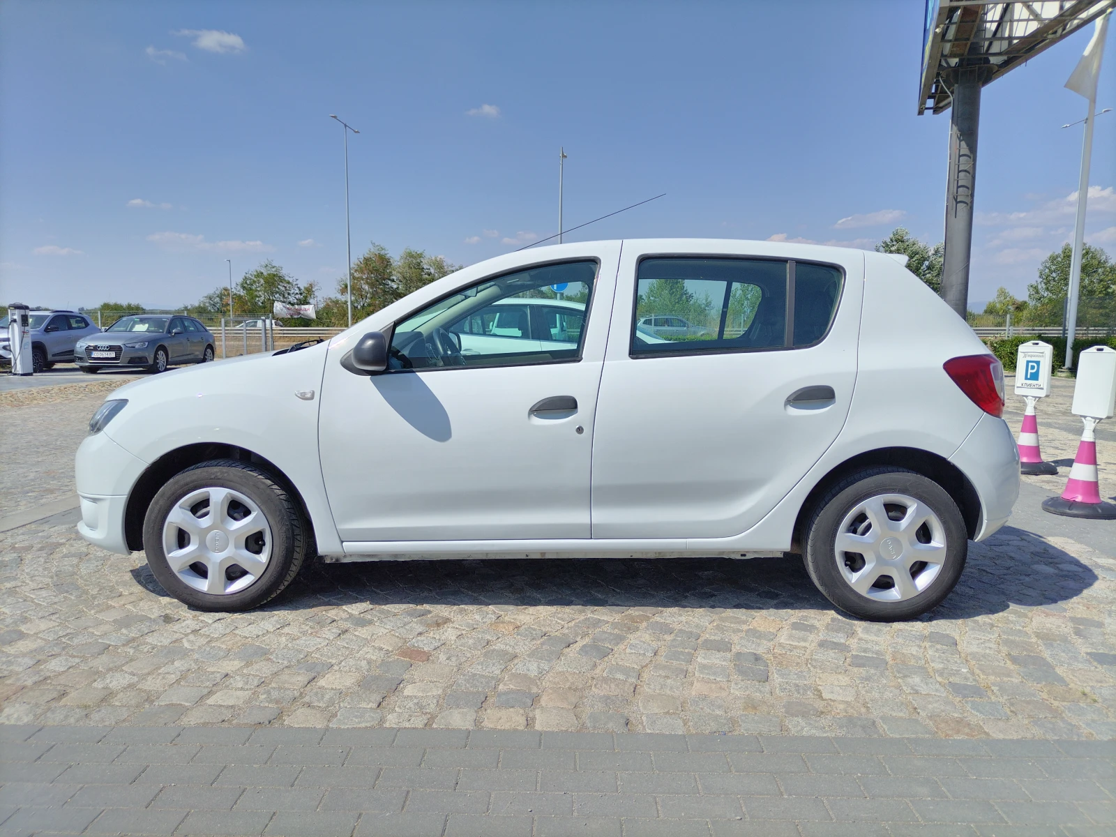 Dacia Sandero 1.2 16V 73к.с. LPG - изображение 4