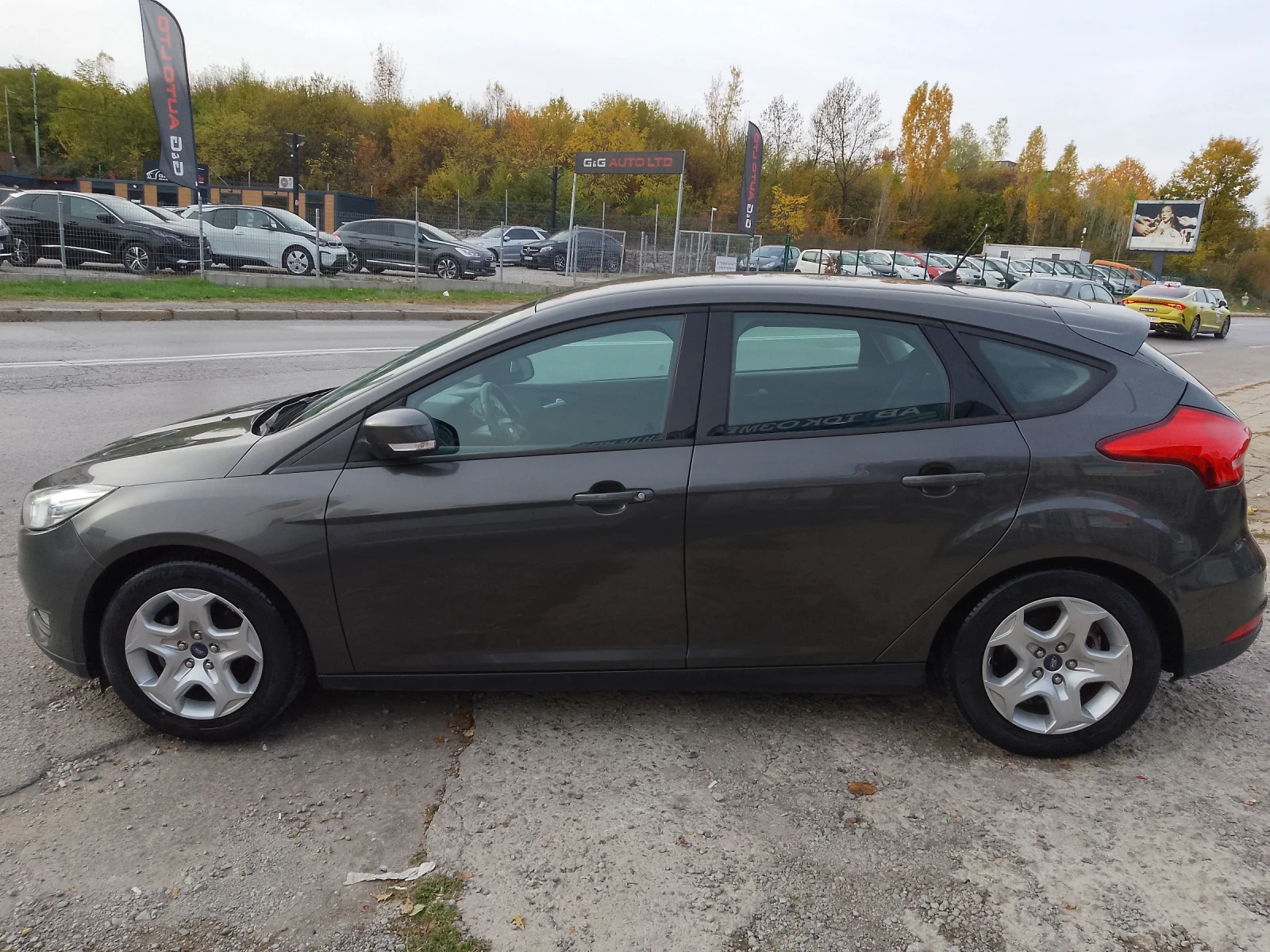 Ford Focus 1.6i/Фабрична Газ-BRC - изображение 8