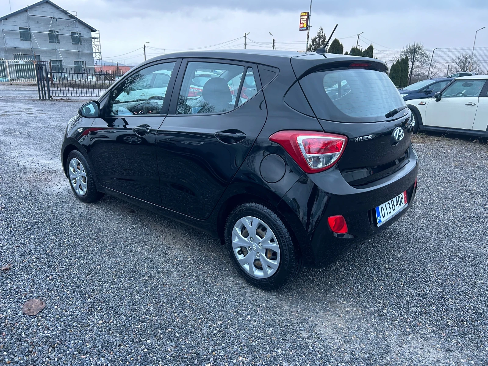 Hyundai I10 1.0i euro6 - изображение 4