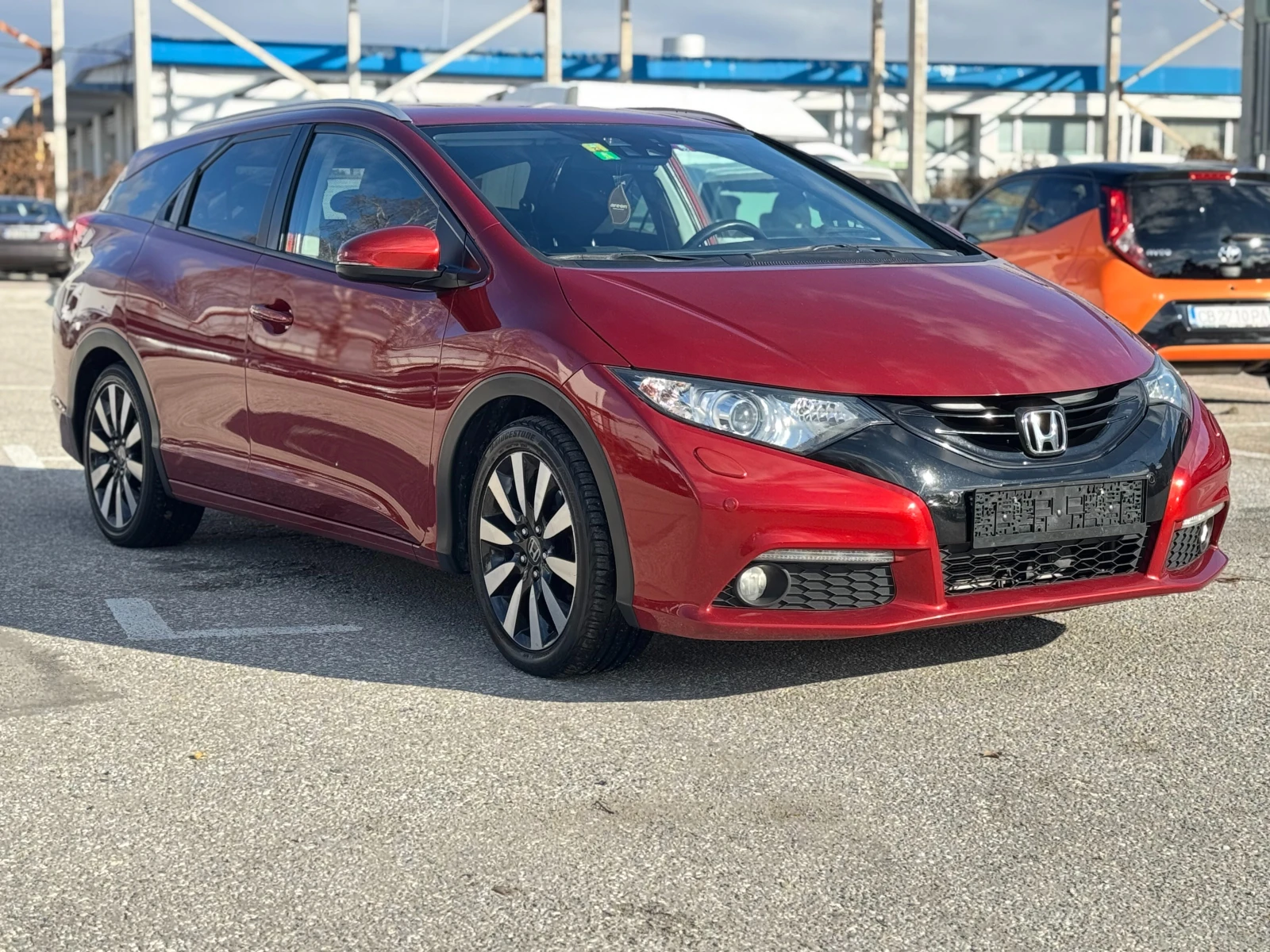 Honda Civic Tourer 1.8i Lifestyle Automatic - изображение 2