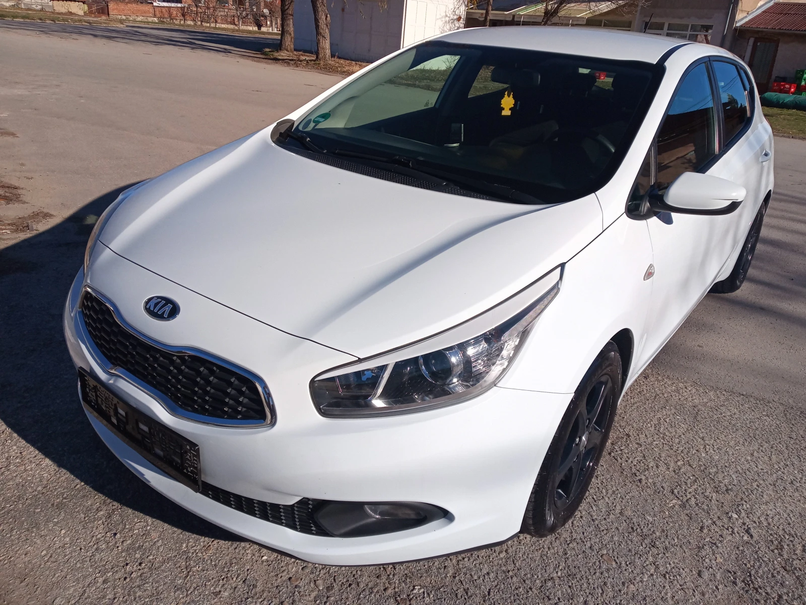 Kia Ceed 1.4CVVT /6-скорости/COOL EDITION - изображение 3
