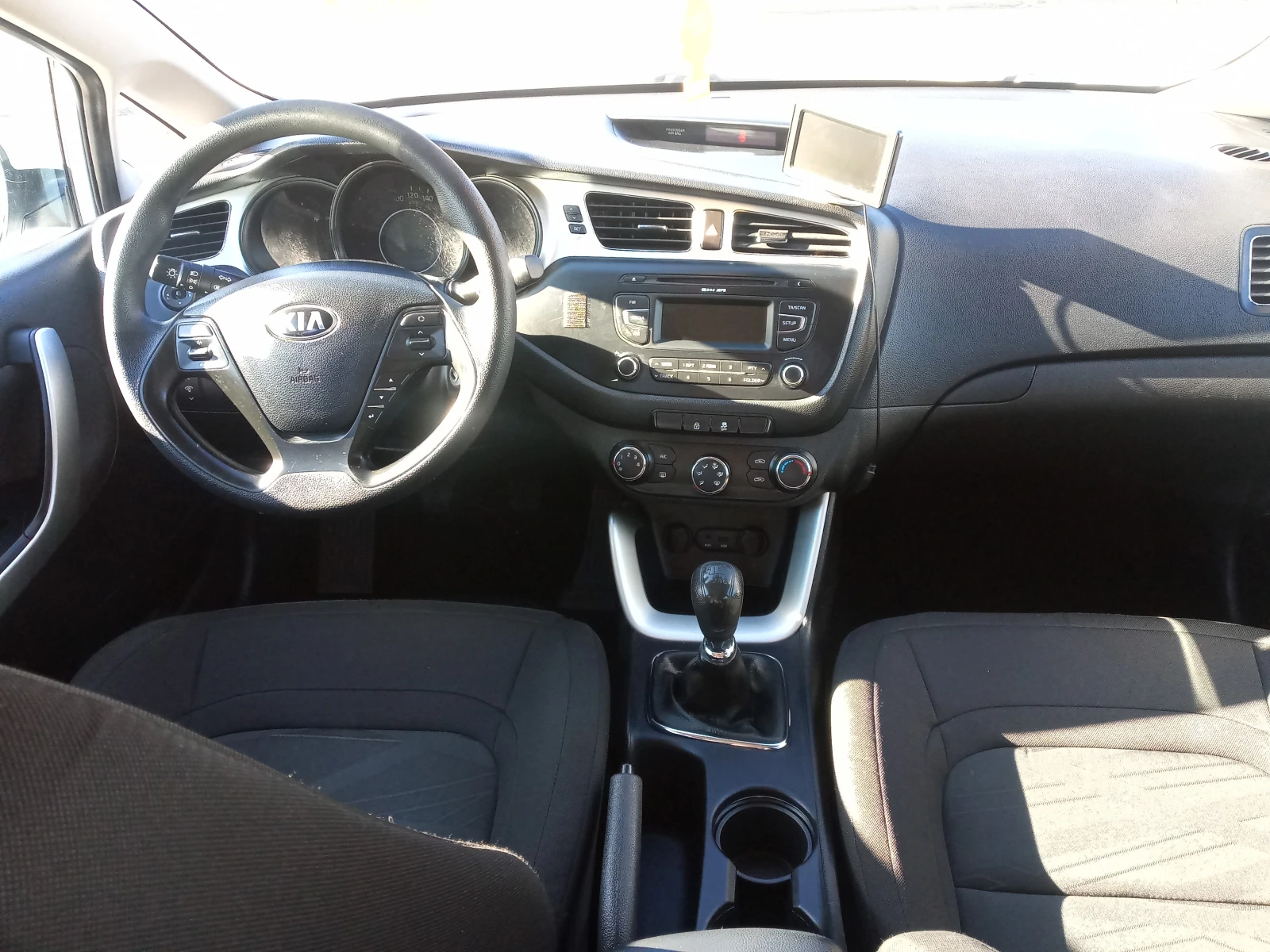 Kia Ceed 1.4CVVT /6-скорости/COOL EDITION | Mobile.bg — изображение 11