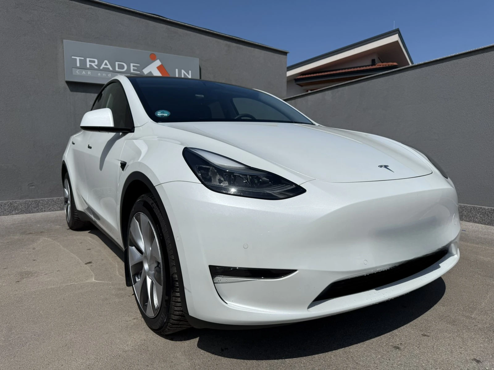 Tesla Model Y LONG RANGE DUAL MOTOR - изображение 3
