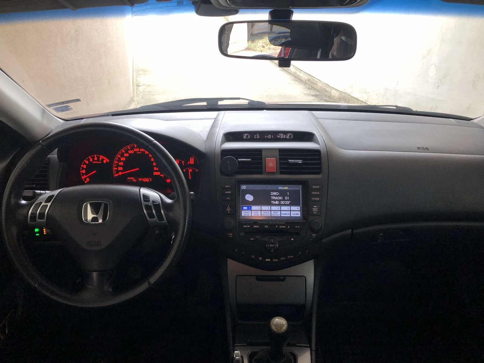 Honda Accord 2000 куб. см. - изображение 10