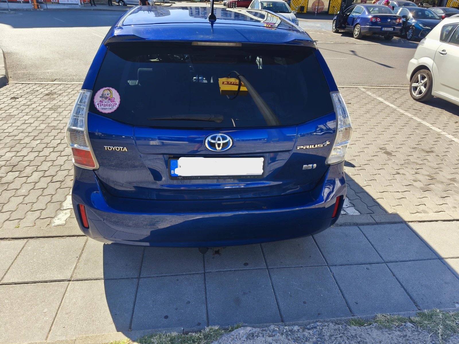 Toyota Prius +  - изображение 4