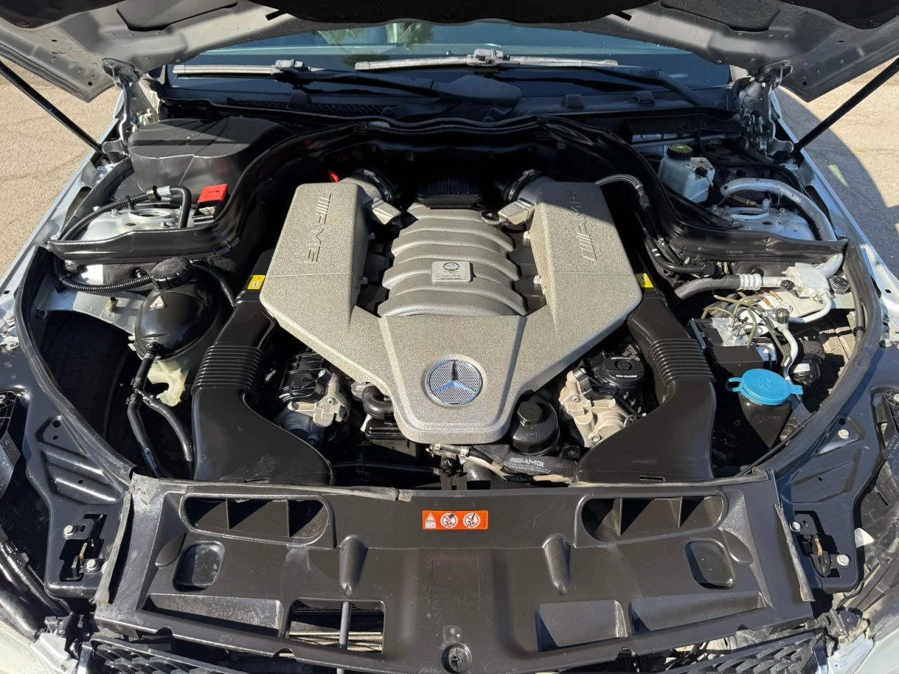 Mercedes-Benz C 63 AMG  - изображение 7