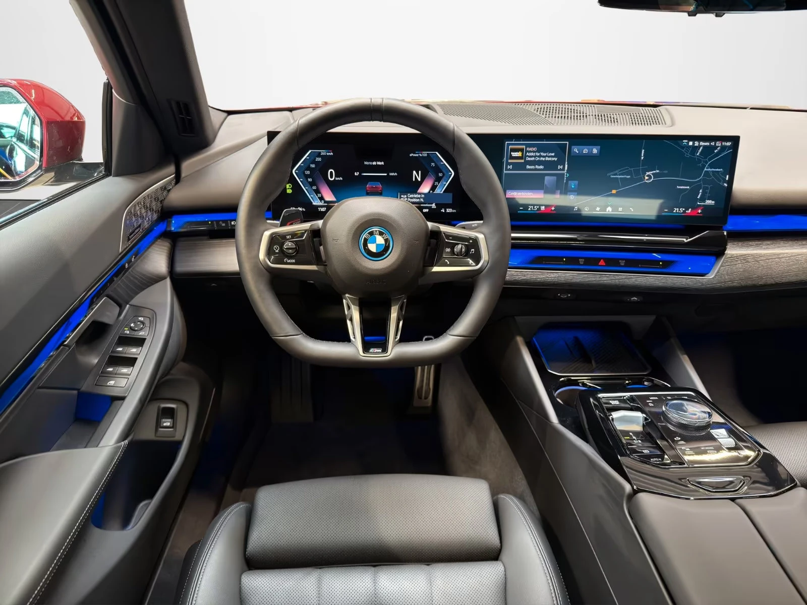 BMW i5 xDRIVE/40/394HP/MSPORTPRO/ACC/B&W/PANO/HUD/216z, снимка 9 - Автомобили и джипове - 53997194