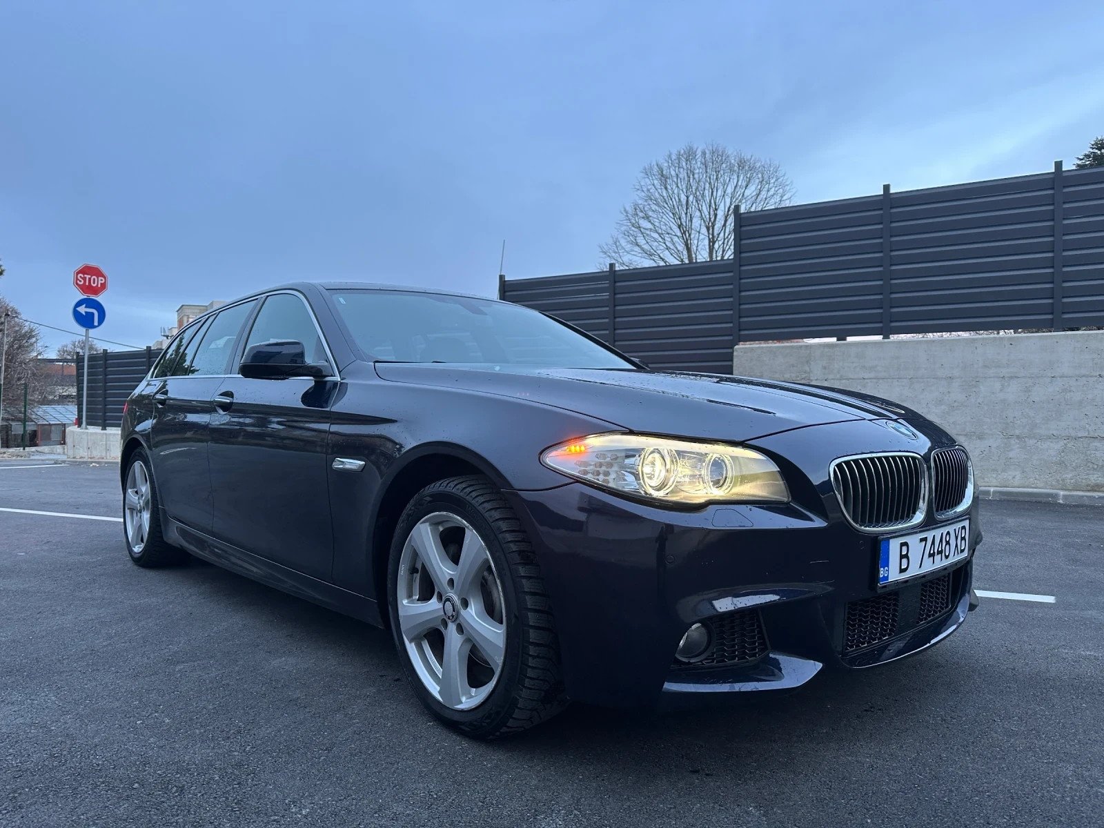 BMW 530 Head-up, Distronic, Keyless, Blind Spot, снимка 3 - Автомобили и джипове - 54012704