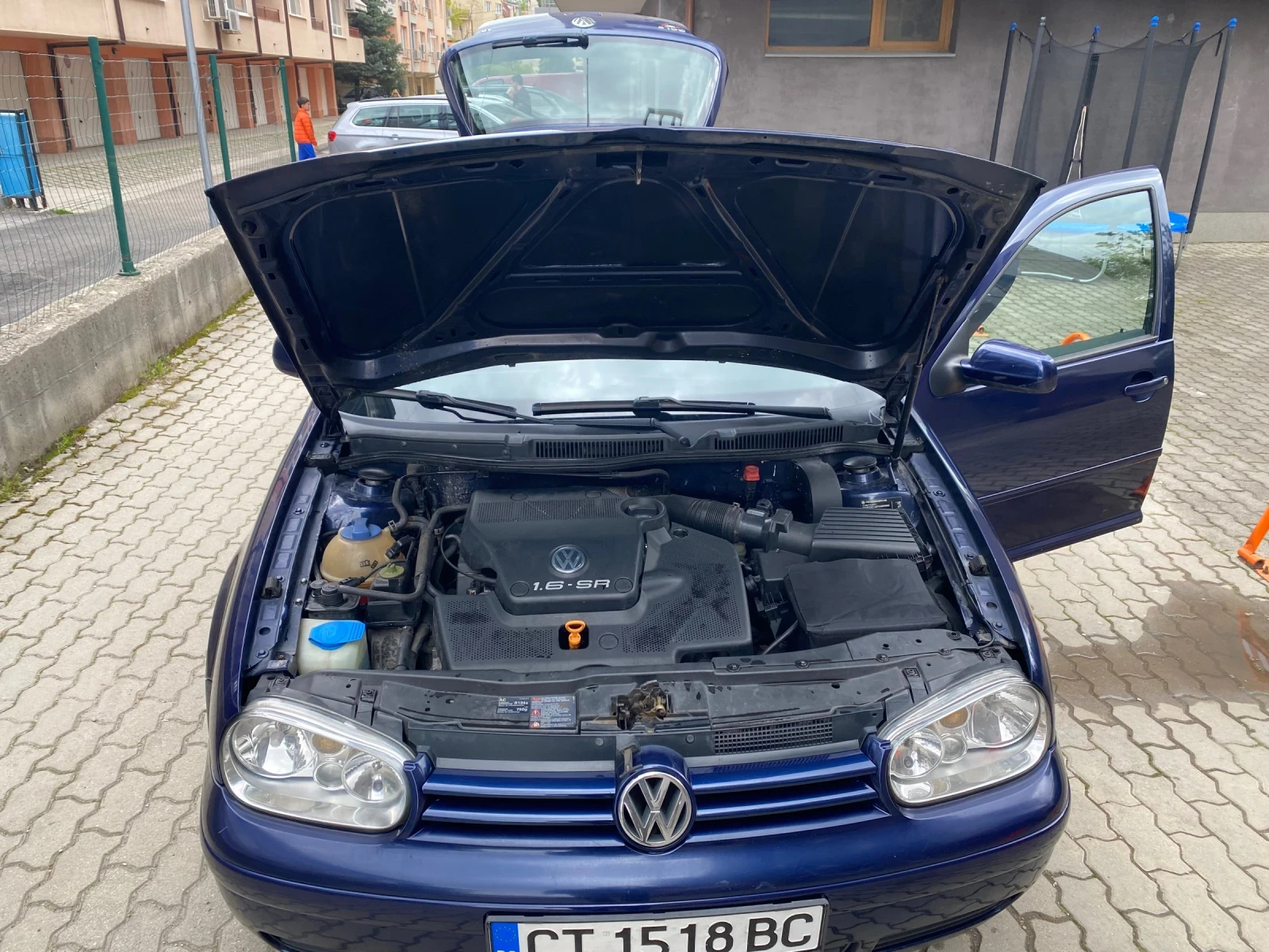 VW Golf 1.6 Sr highline , снимка 5 - Автомобили и джипове - 54422637