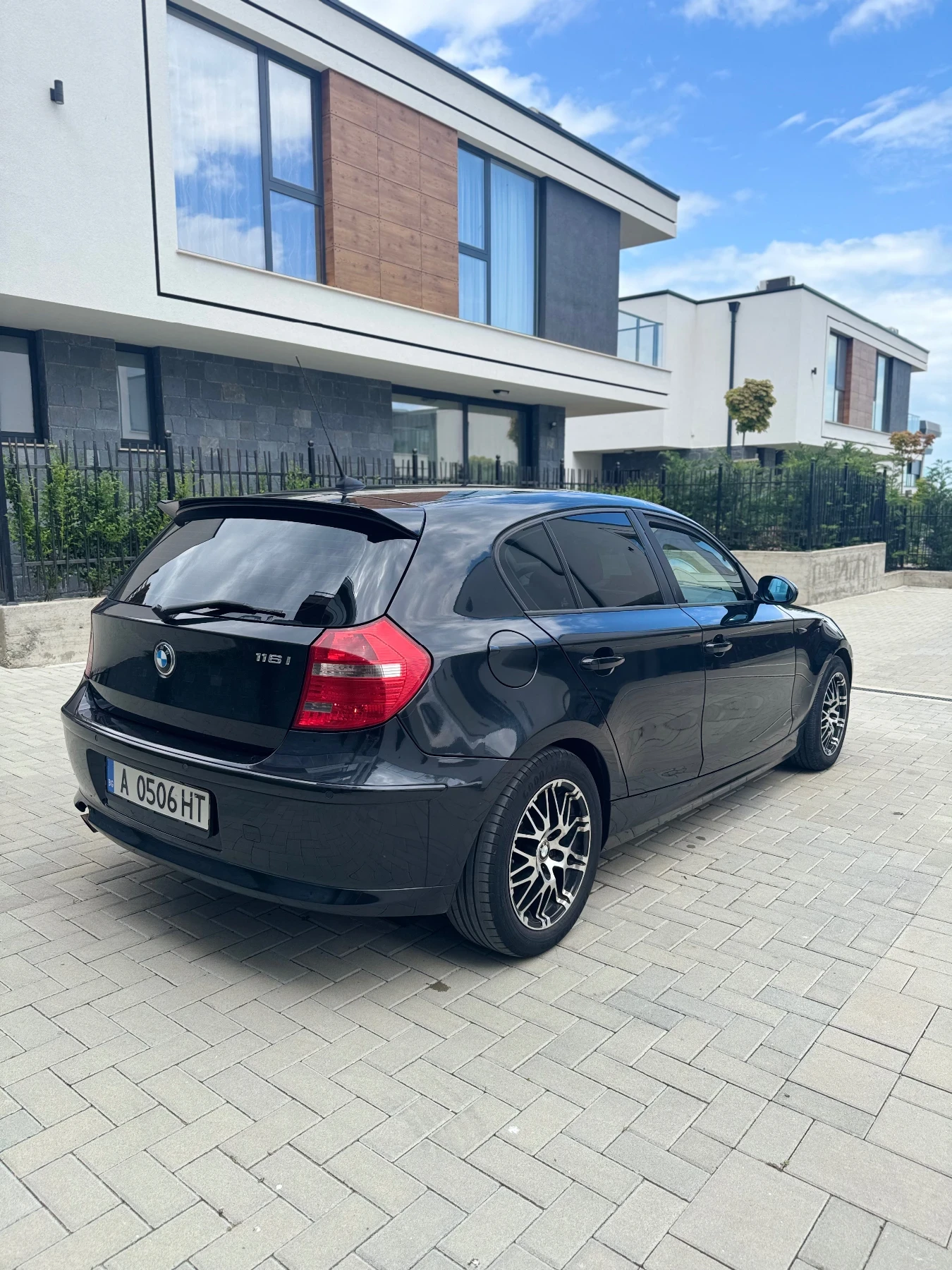 BMW 116 Facelift, снимка 4 - Автомобили и джипове - 54500027