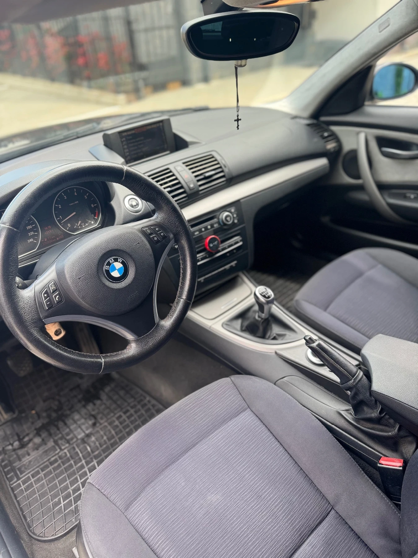 BMW 116 Facelift, снимка 7 - Автомобили и джипове - 54500027