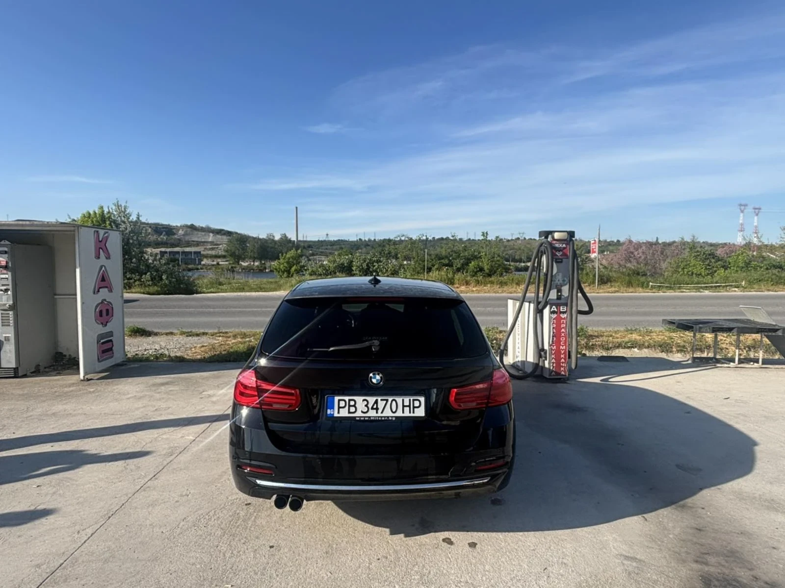 BMW 330 XDrive Facelift, снимка 2 - Автомобили и джипове - 54635676