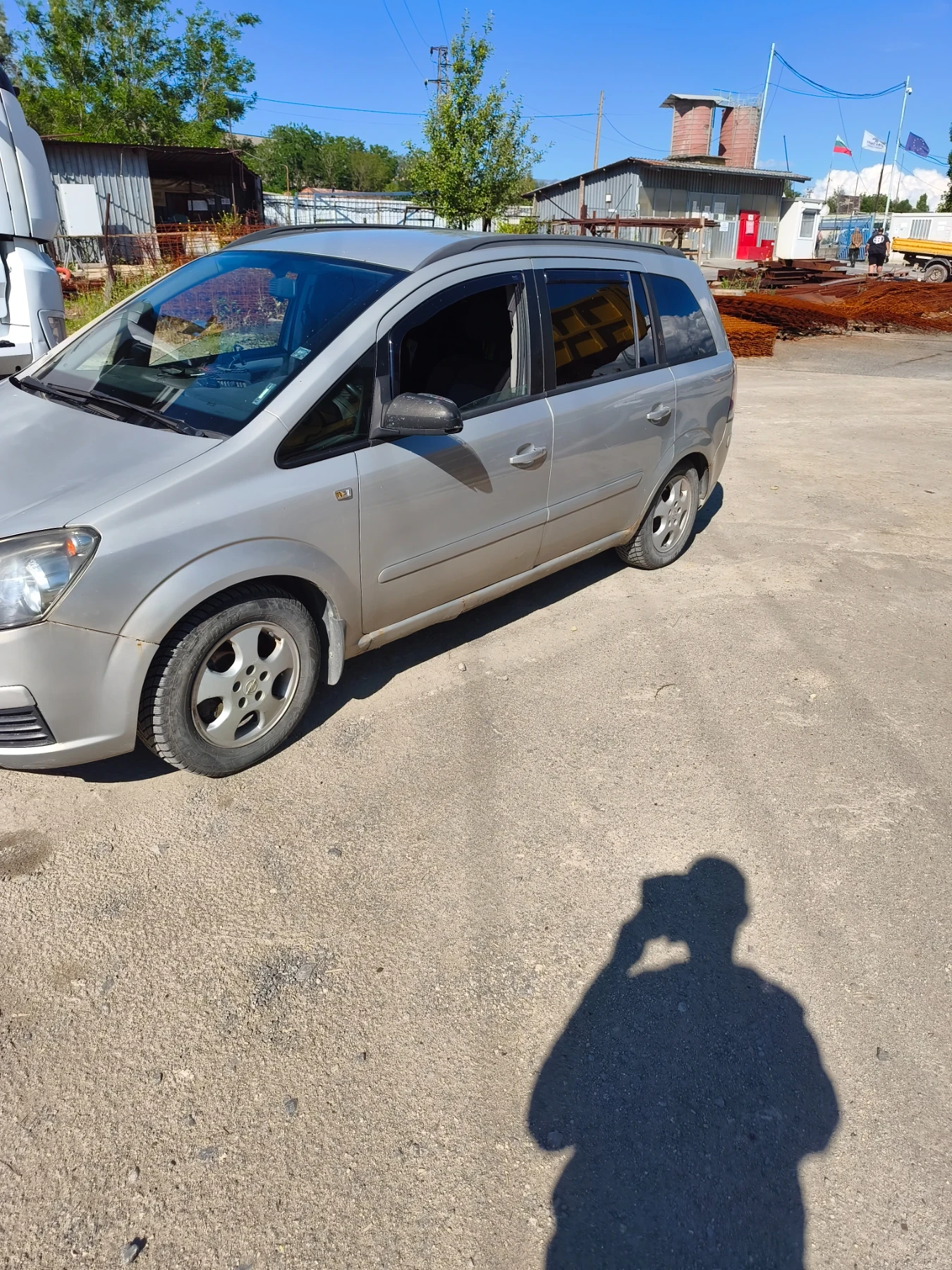 Opel Zafira 1.8, снимка 2 - Автомобили и джипове - 54946438