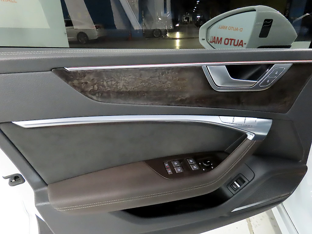 Audi A7 55 TFSI quattro* SOFT CLOSE* 360* HUD* КРАЙНА ЦЕНА, снимка 15 - Автомобили и джипове - 55367081