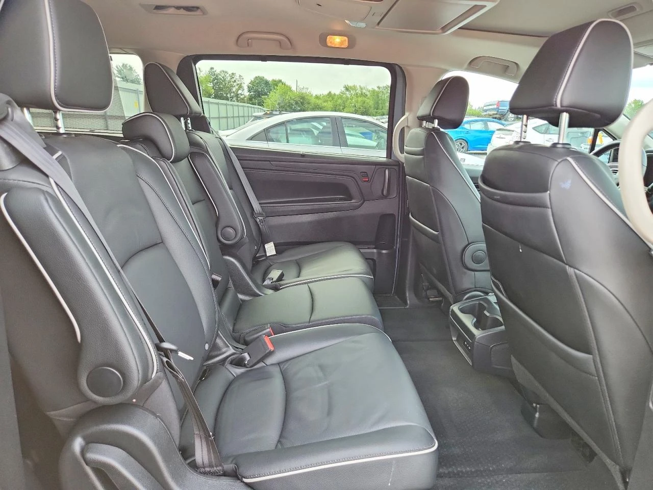 Honda Odyssey 3.5l Touring, снимка 11 - Автомобили и джипове - 56012841