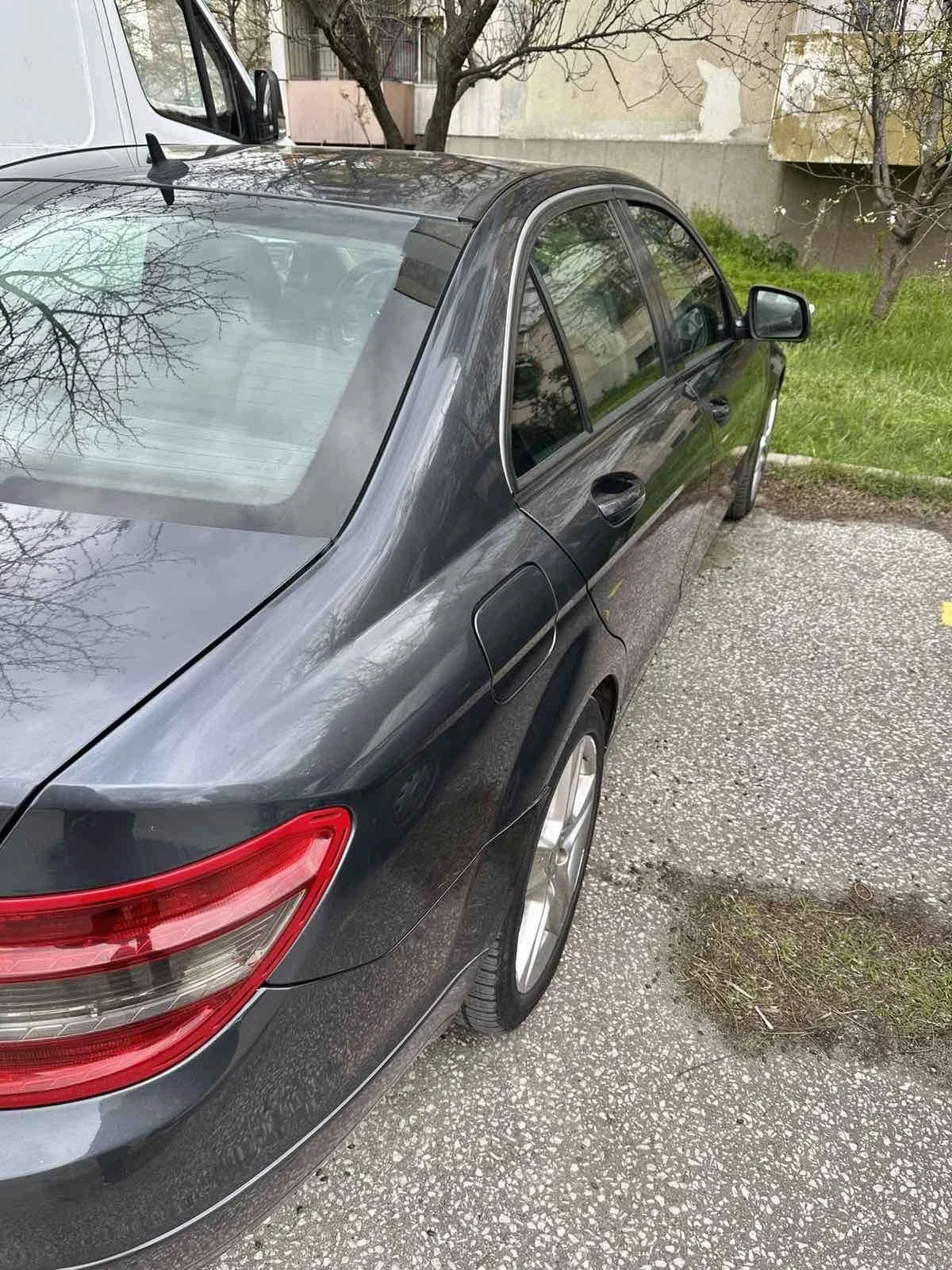 Mercedes-Benz C 200, снимка 7 - Автомобили и джипове - 56299930