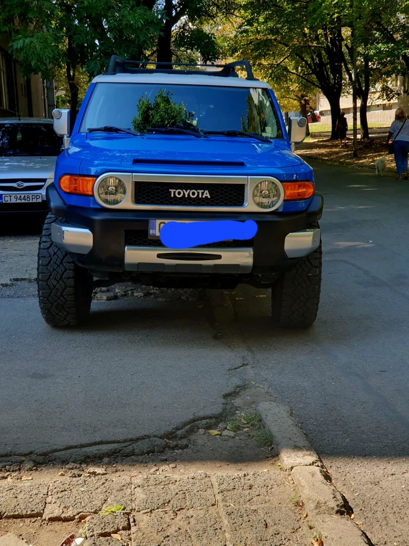 Toyota Fj cruiser Fj, снимка 1 - Автомобили и джипове - 47329935