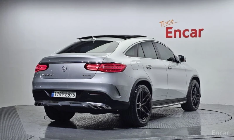 Mercedes-Benz GLE 350, снимка 2 - Автомобили и джипове - 52700111