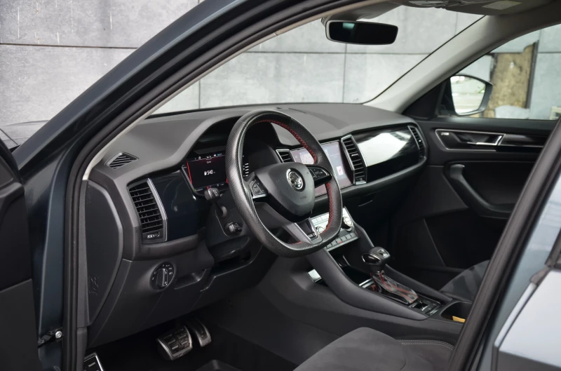 Skoda Kodiaq 2.0TDI STYLE PLUS* DIGITAL* CANTON, снимка 10 - Автомобили и джипове - 53589610